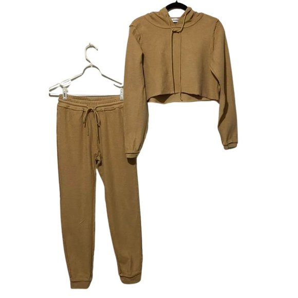 Danielle Guizio Style Inside Out Sweatsuit S | Cozy Camel Cropped Hoodie & Jogge - Picture 2 of 15
